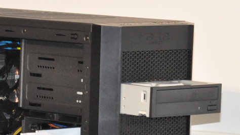 Insertion du lecteur/graveur dans le boîtier