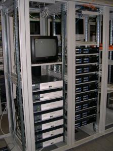 Une baie de serveurs